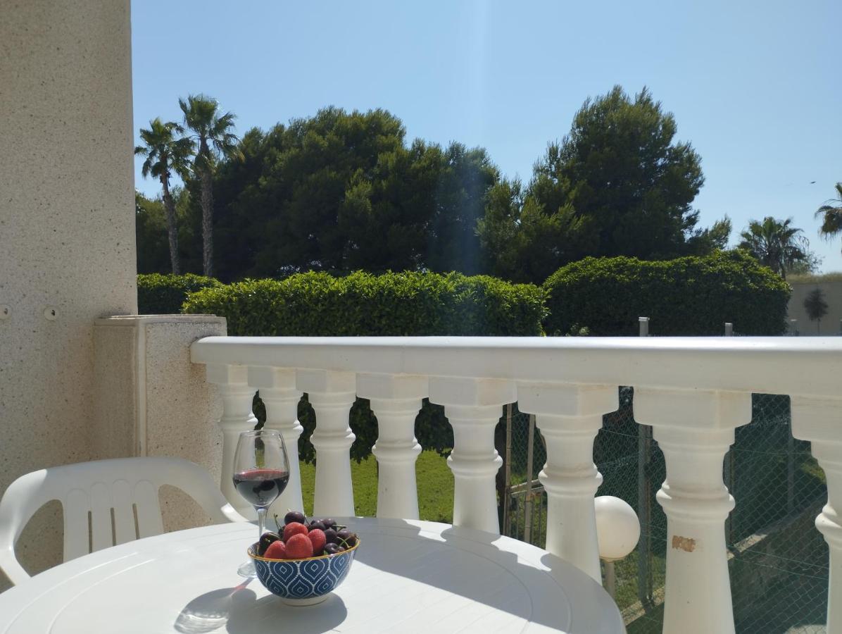 Torrevista Three Bedroom Apartment, Two Swimming Pools And Garage Torrevieja Exterior photo